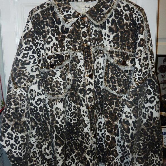 NWT Women’s Lily Pad Boutique Leopard Denim Shacket Jacket Button Up Size 3XL - Picture 2 of 9